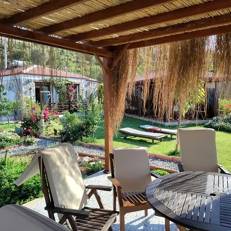 Harmanyeri Tatilevi Bed & Breakfast *