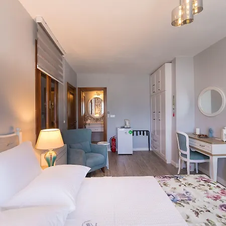 Harmanyeri Tatilevi B&B *